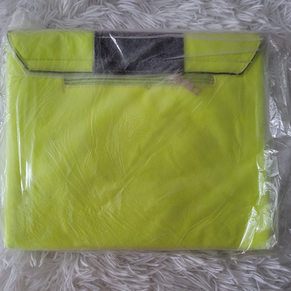 Neon Yellow Crossbody / Clutch Bag - Picture 10 of 10